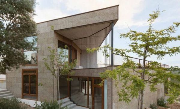 Hus av naturkork i Barcelona